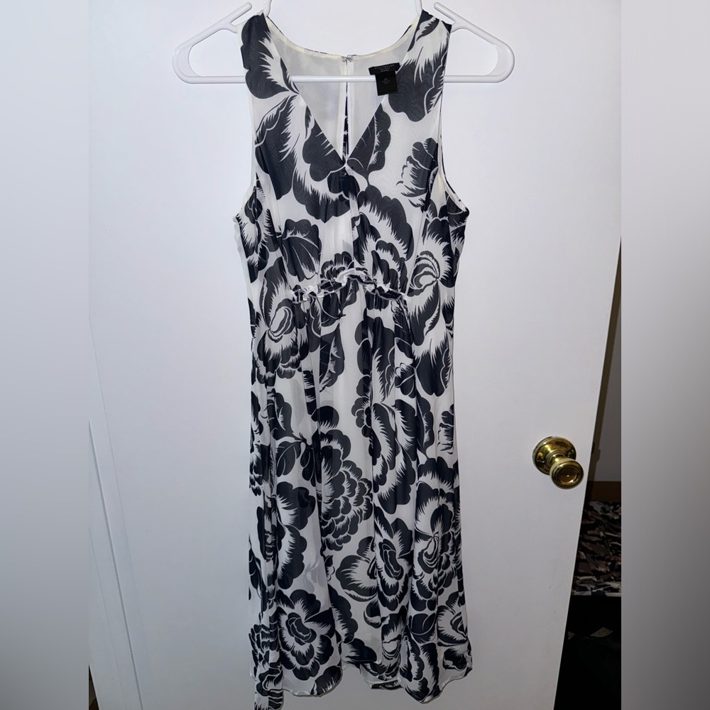 Ann Taylor Factory navy blue and white floral dress, 2p